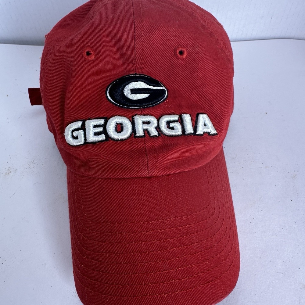 Georgia Bulldogs Fan Favorite Genuine‎ College Product Cap Red